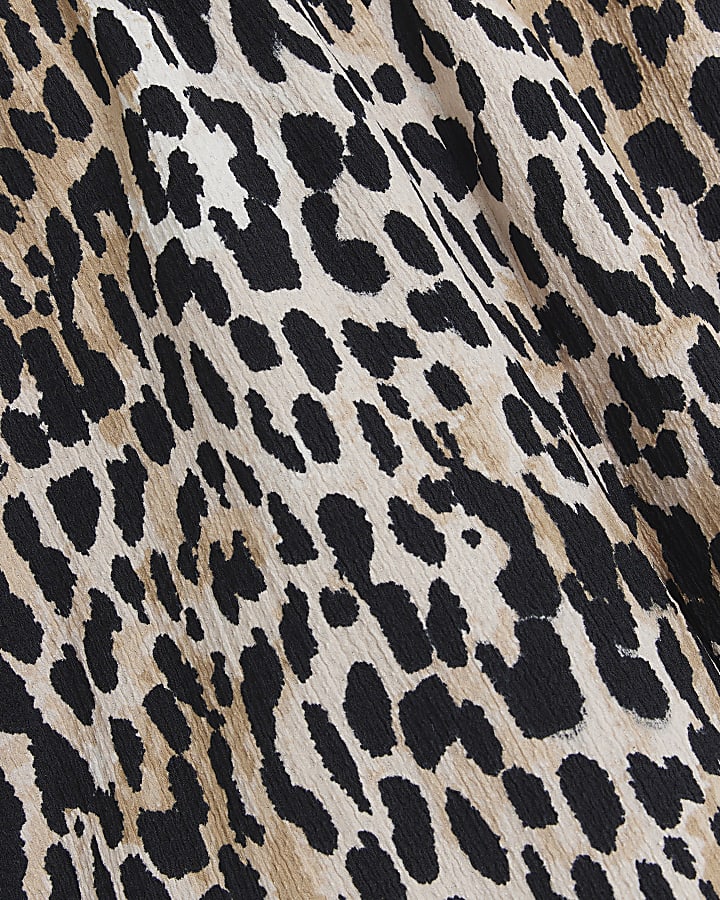 Brown leopard print high waisted shorts
