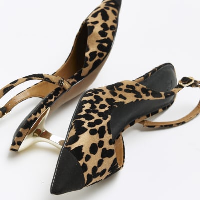 Brown leopard print kitten heel court shoes River Island