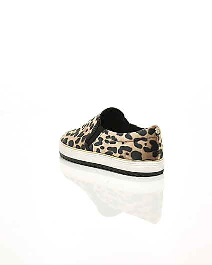 360 degree animation of product Brown leopard print slip on chunky plimsolls frame-18