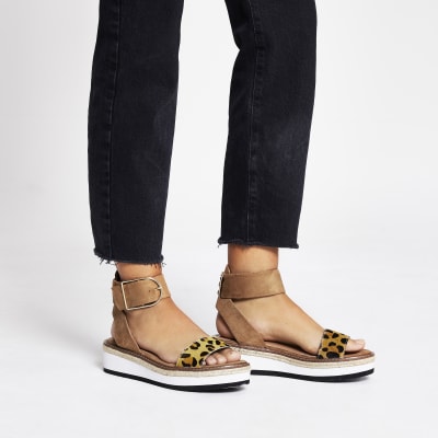 leopard flatforms