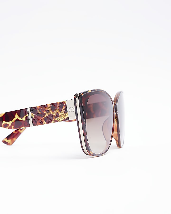 Brown oversized cat eye sunglasses