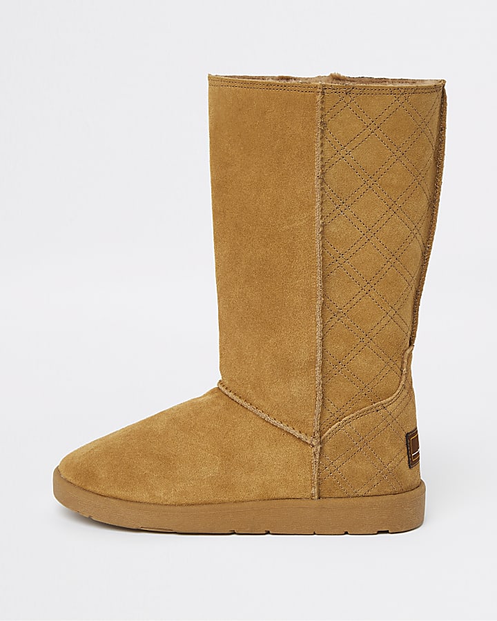 Brown quilted faux fur lined boots
