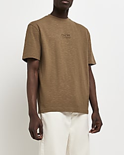 Brown Regular fit Graphic t-shirt