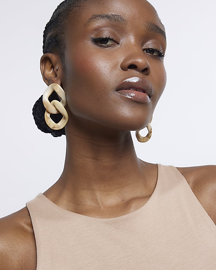 Brown resin chain link drop earrings