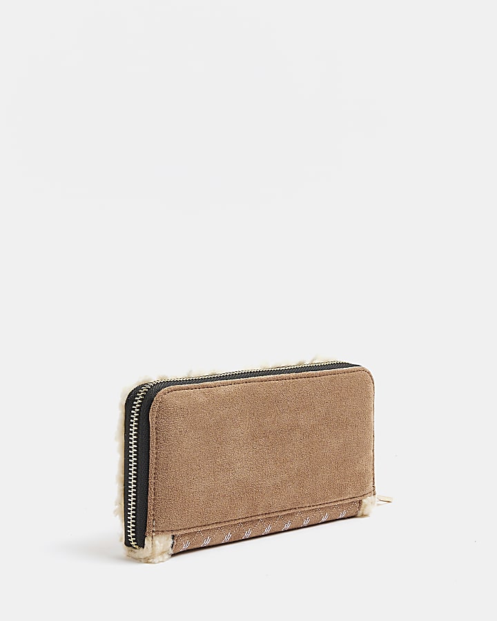 Brown RI monogram borg purse