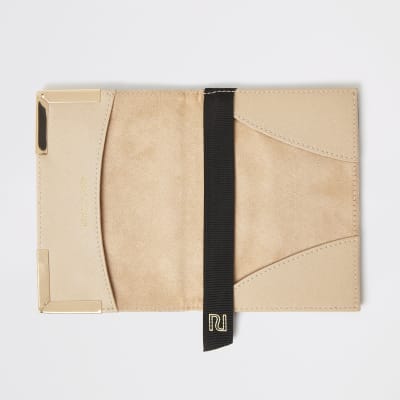 Brown RI monogram passport holder