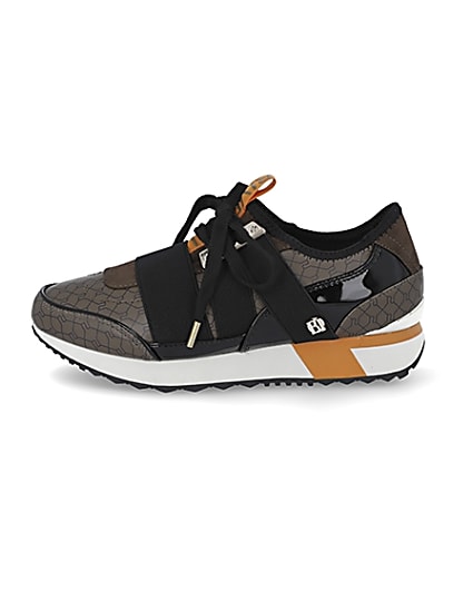 360 degree animation of product Brown RI monogram runner trainers frame-3