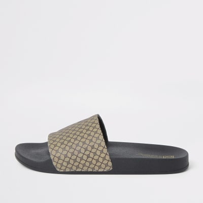 river island mens flip flops