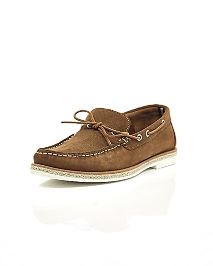 360 degree animation of product Brown suede boat shoe frame-1