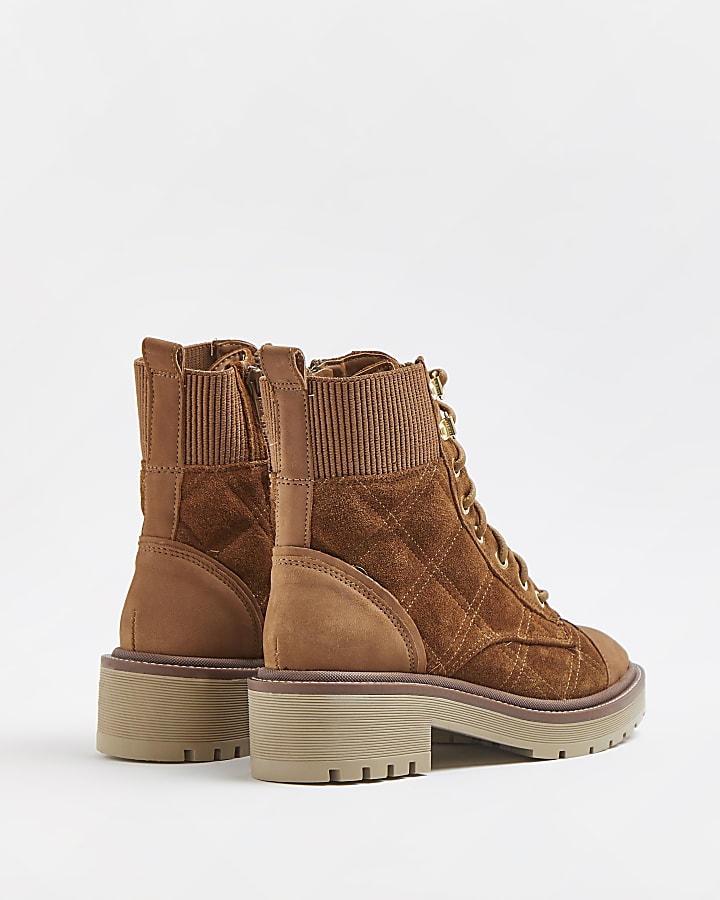 Brown suede quilted hiking boots