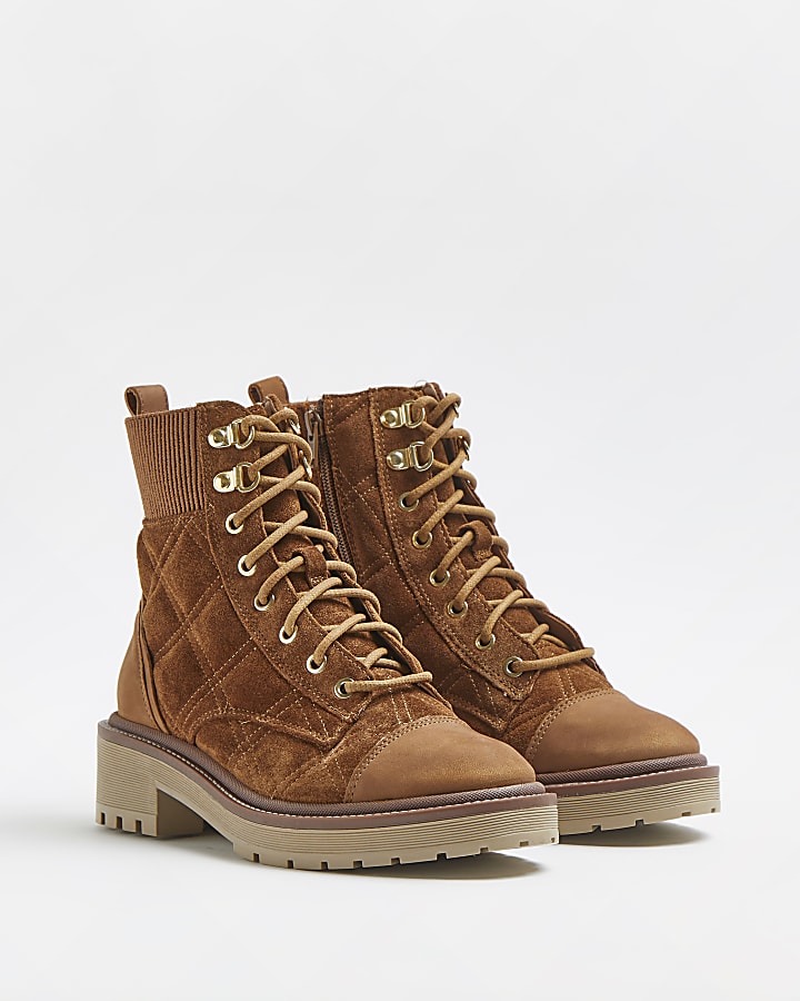 Brown suede quilted hiking boots