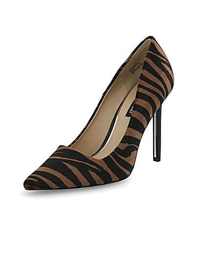 360 degree animation of product Brown tiger print court shoes frame-0