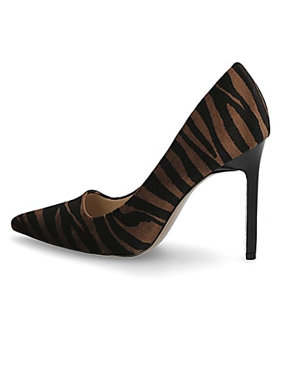 360 degree animation of product Brown tiger print court shoes frame-4