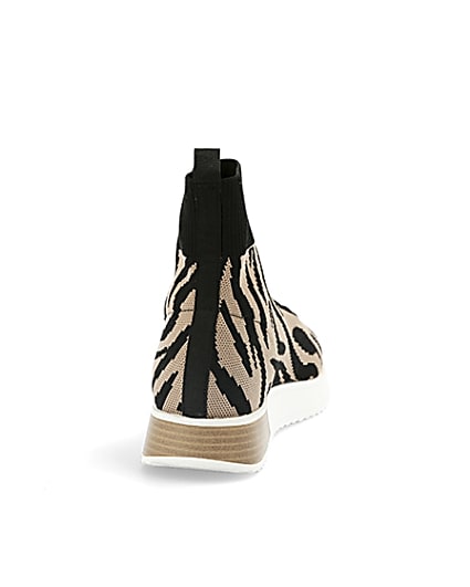 360 degree animation of product Brown tiger print hi top runner trainers frame-10