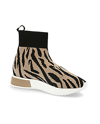 360 degree animation of product Brown tiger print hi top runner trainers frame-17