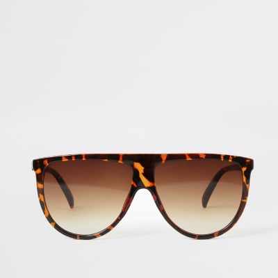 Brown tortoiseshell visor sunglasses