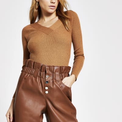 Brown V neck fitted ribbed knit jumper River Island