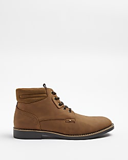 Brown Wide fit Chukka boots