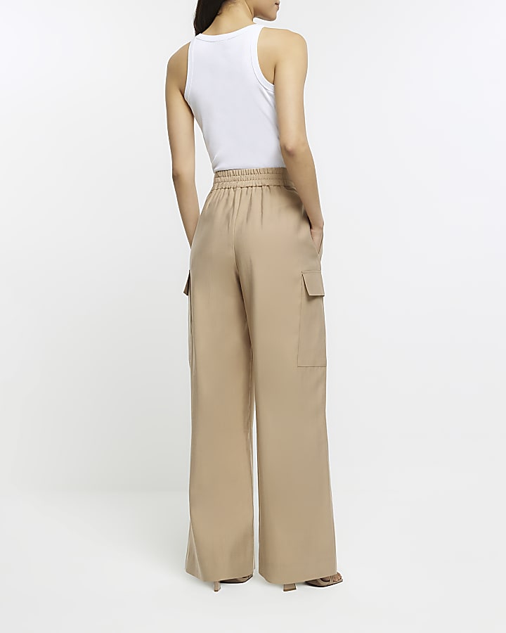 Brown wide leg cargo trousers