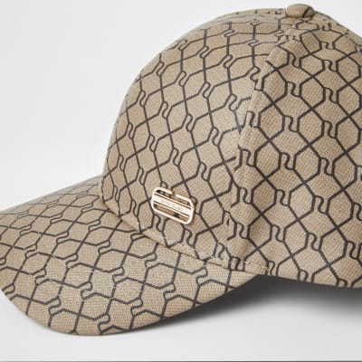 Camel RI monogram cap