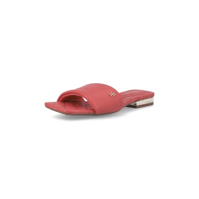 360 degree animation of product Coral red padded slides frame-0