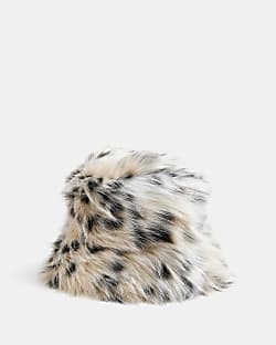 Cream animal print faux fur bucket hat
