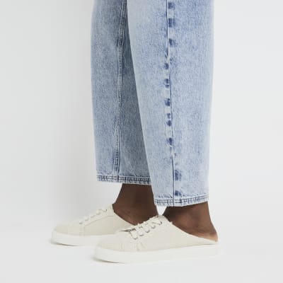 backless trainers