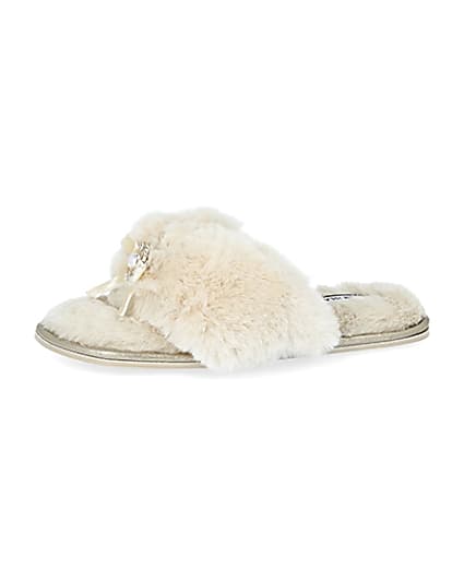 360 degree animation of product Cream bow faux fur slippers frame-2
