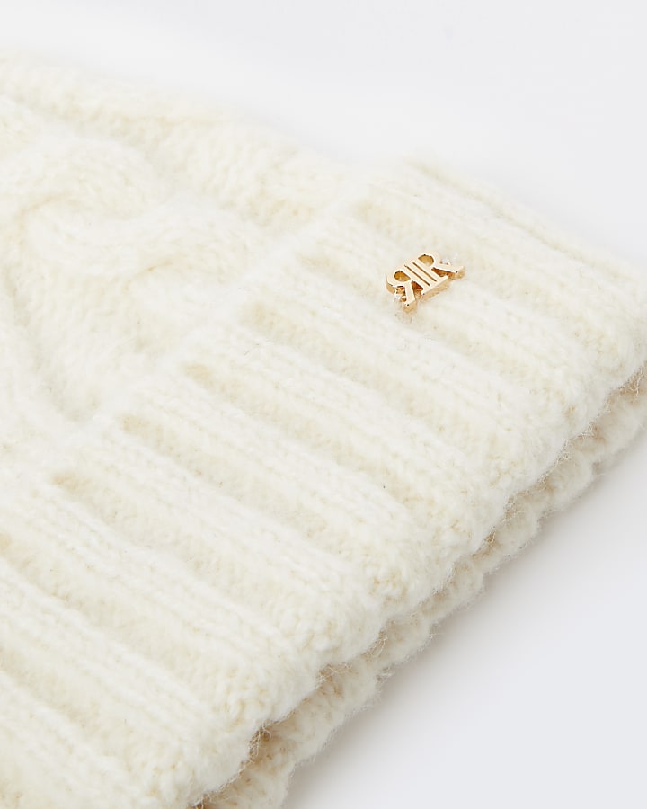 Cream cable knit beanie hat