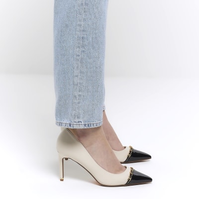 Cream chain heeled court shoes River Island