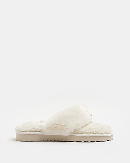 Cream faux fur flip flop slipper