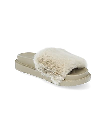 360 degree animation of product Cream faux fur sliders frame-18