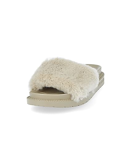 360 degree animation of product Cream faux fur sliders frame-23