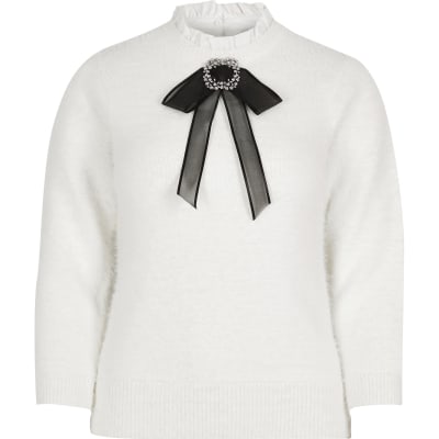 bow collar jumper