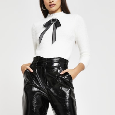 bow collar jumper