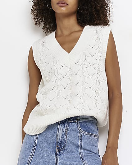 Cream pearl knitted vest
