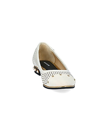 360 degree animation of product Cream perforated studded ballet shoes frame-20