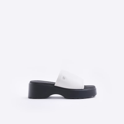 cream platform sliders