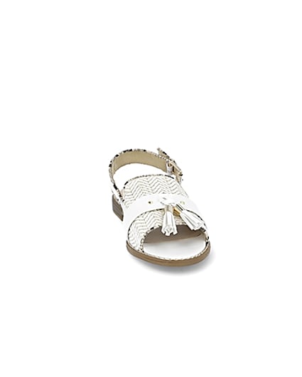 360 degree animation of product Cream weave peep toe sandals frame-20