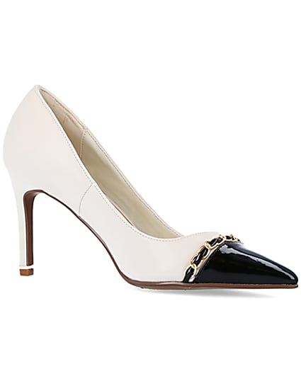 Cream wide fit chain heeled court shoes | River Island