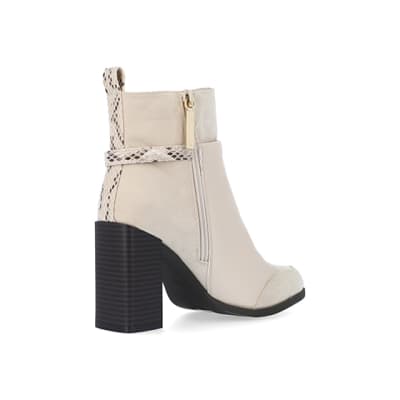 wide fit heels size 11