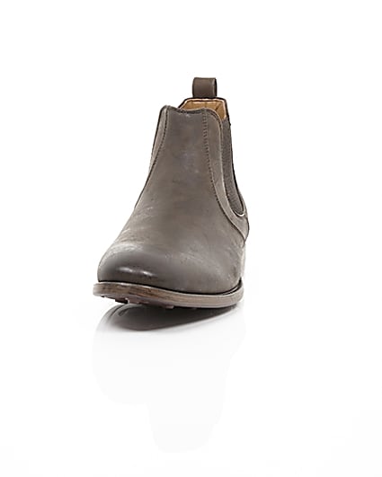 360 degree animation of product Dark brown chelsea boots frame-3