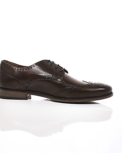 360 degree animation of product Dark brown wide fit leather lace-up brogues frame-9