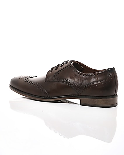 360 degree animation of product Dark brown wide fit leather lace-up brogues frame-20