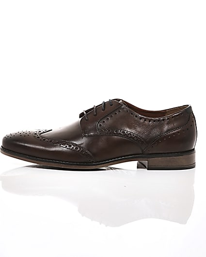 360 degree animation of product Dark brown wide fit leather lace-up brogues frame-22