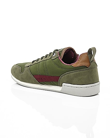 360 degree animation of product Dark green retro runner trainers frame-19