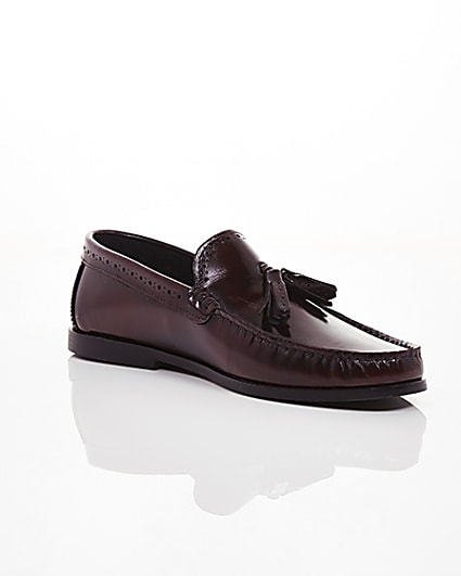 360 degree animation of product Dark red  leather tassel loafers frame-7