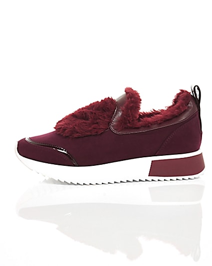 360 degree animation of product Dark red faux fur slip-on runner trainers frame-22