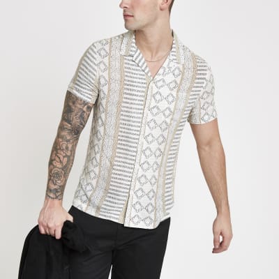 Ecru Aztec short sleeve shirt