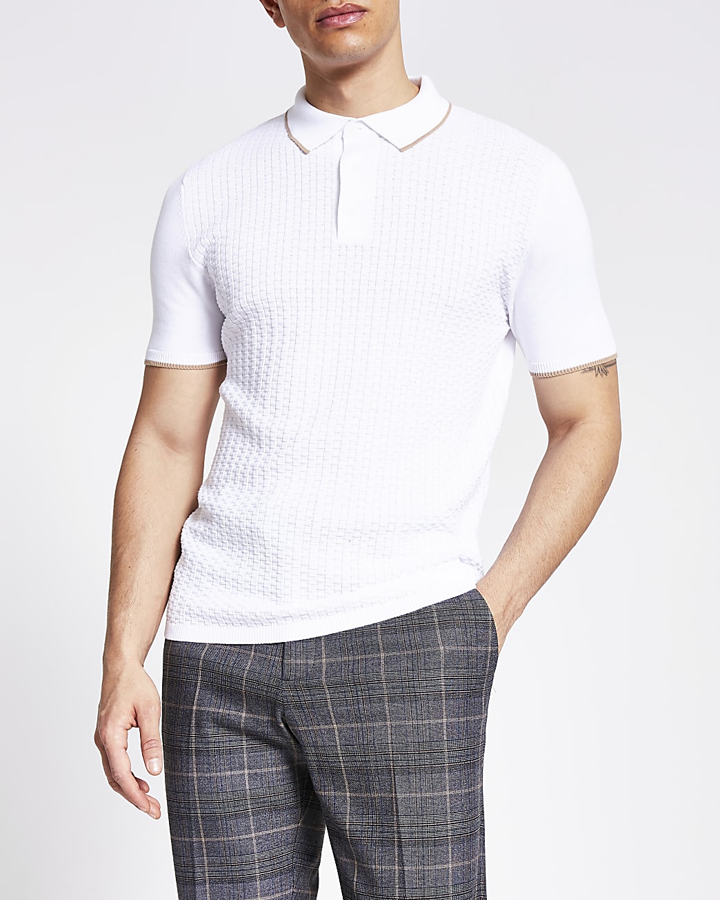 Ecru knitted slim fit short sleeve polo shirt